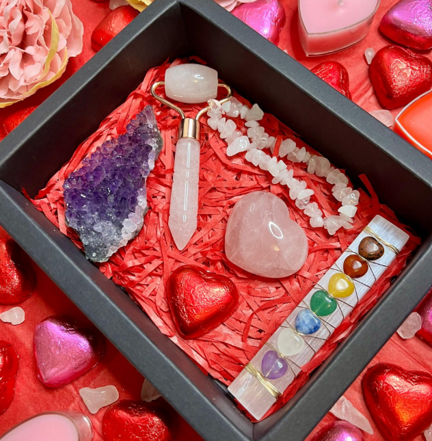 Luxury crystal gift hamper with rose quartz and amethyst pieces