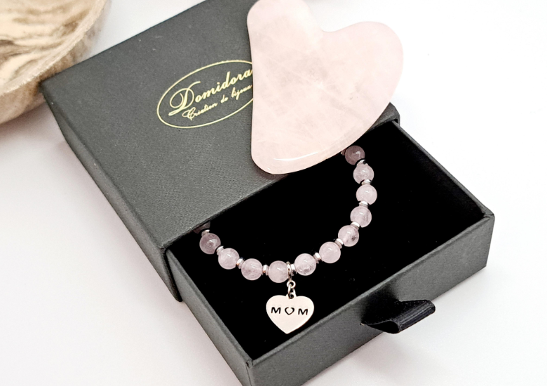 Rose quartz and amethyst gift set for parents